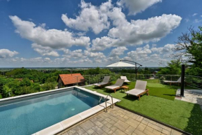Iva's Place